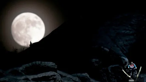 中国男足遭遇重击：当红球星联赛恐缺席，引发球迷热议